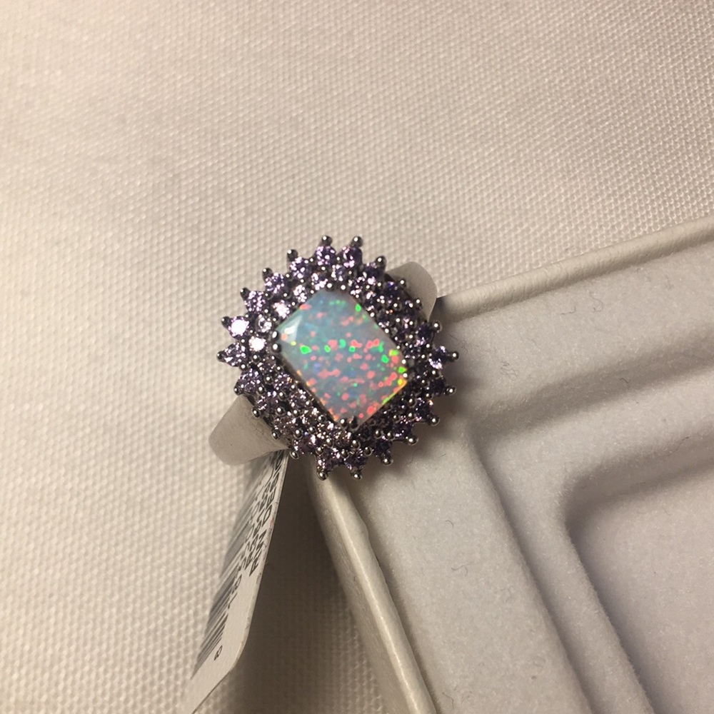 Opal Ring - Picture 3 of 4